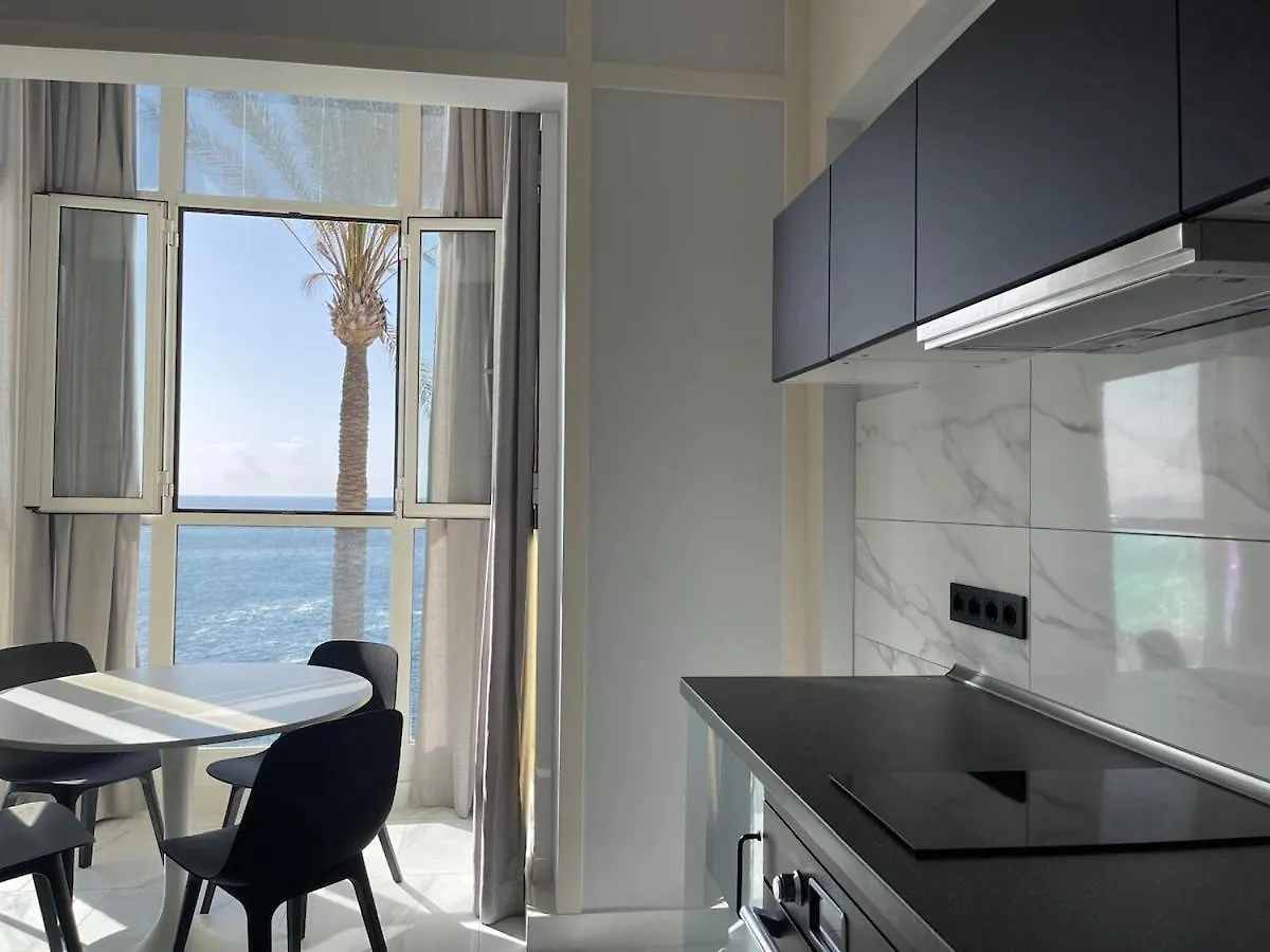 First Line Apartment With An Ocean View 阿德耶 西班牙
